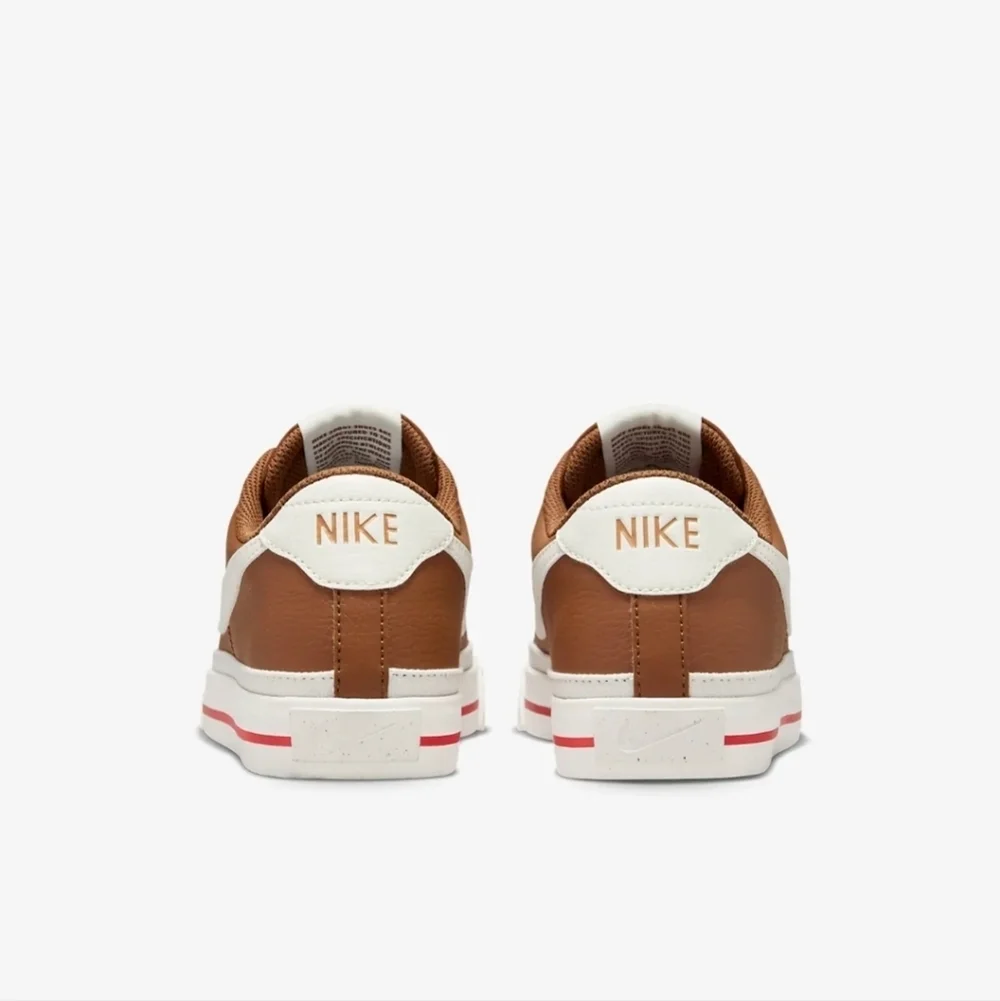 Nike bling court